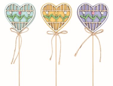 Srdce vyrezávané drevené 6,5 x 6,5 x 1 cm + špajle